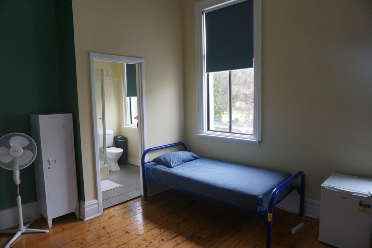 Ocean Beach Backpackers Hostel Περθ Εξωτερικό φωτογραφία